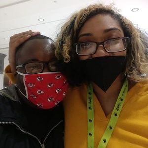 Meet your Posher, Jayslim